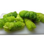Ricette vegane invernali: involtini di verza con verdure e tofu